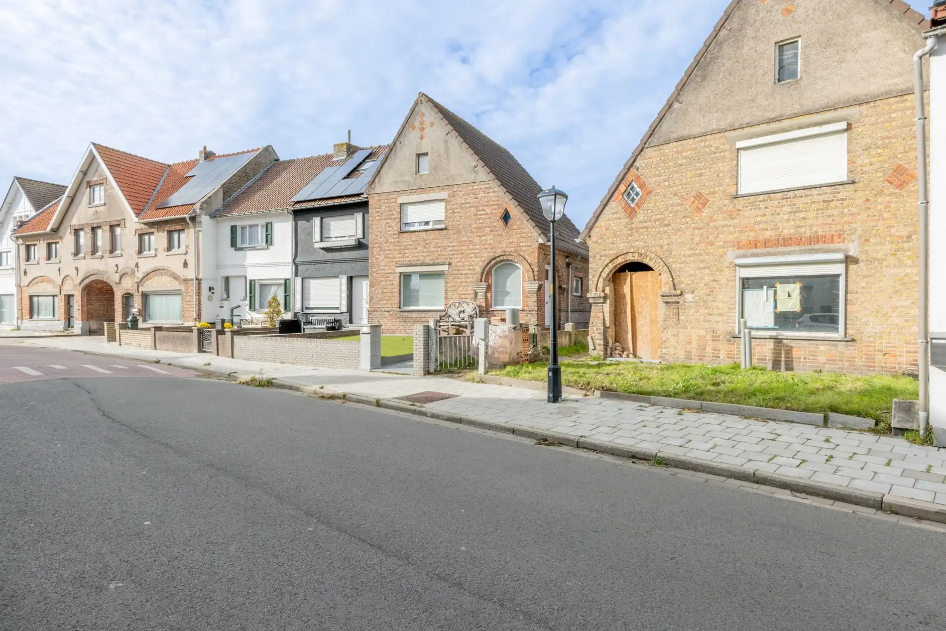 Hoofdfoto van de publicatie: Woning met veel potentieel te Zwankendamme