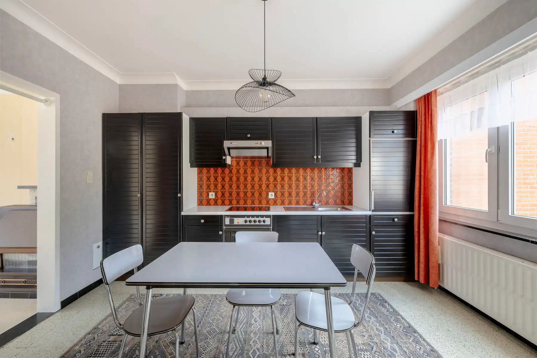 Renovatieproject met 3 slaapkamers, garage en tuin 800 m² foto 17