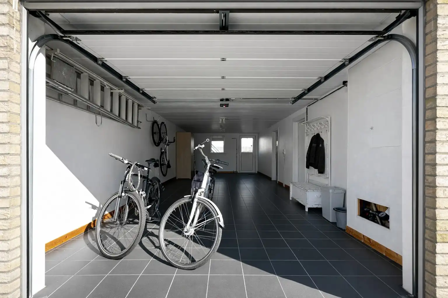 Grote woning met garage en tuin te Knokke  foto 25