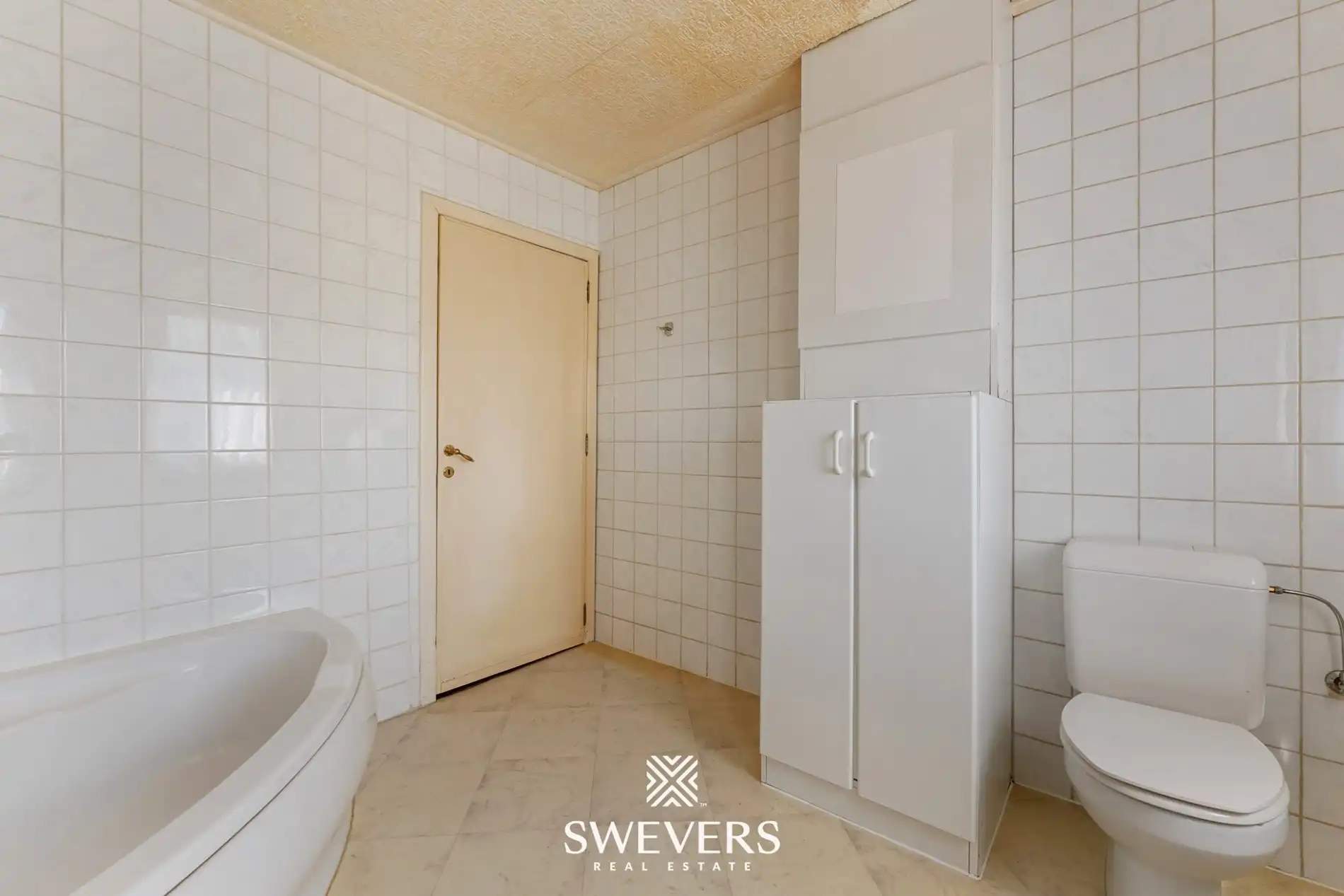 Half-open bebouwing met renovatiepotentieel foto 16