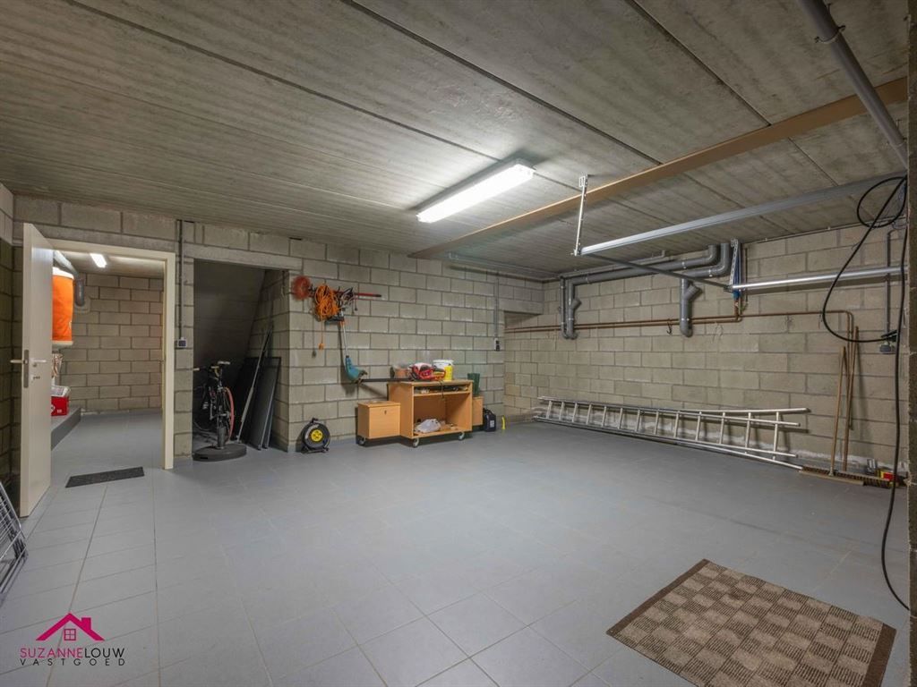 Zeer goed onderhouden gezinswoning foto 39