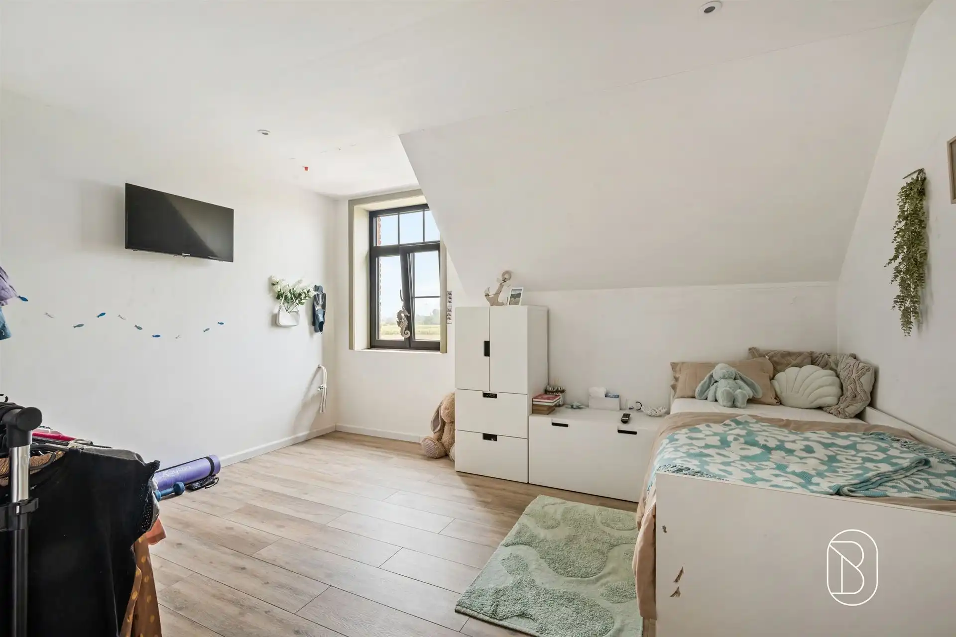 Recente pastorijwoning met 5 slk, lift en ruime tuin! foto 19