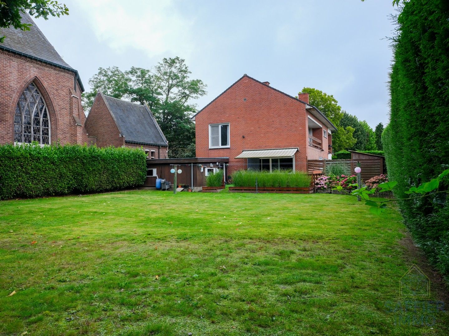 Voormalige Pastoriewoning met Veelzijdige Mogelijkheden foto 26