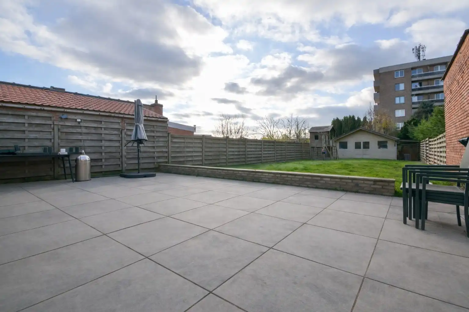 Verrassend ruime gezinswoning in hartje Roeselare foto 24