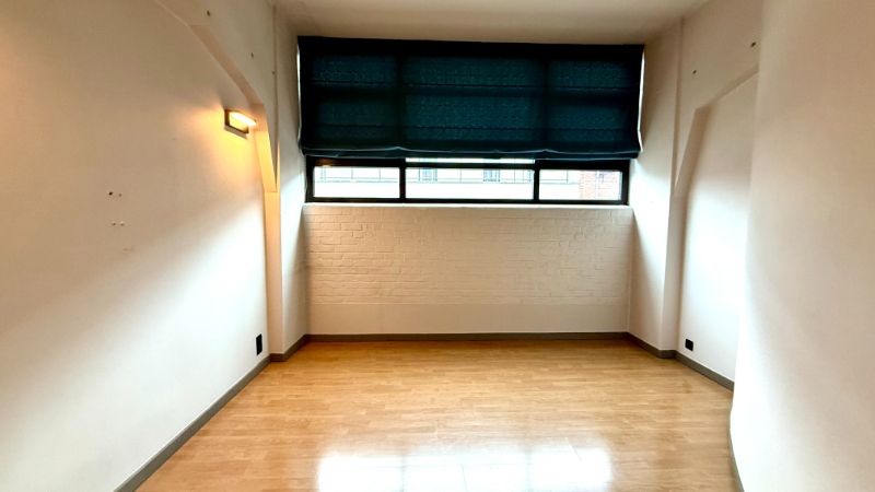Centraal gelegen loft met prachtig uitzicht op de Leiearm foto 13