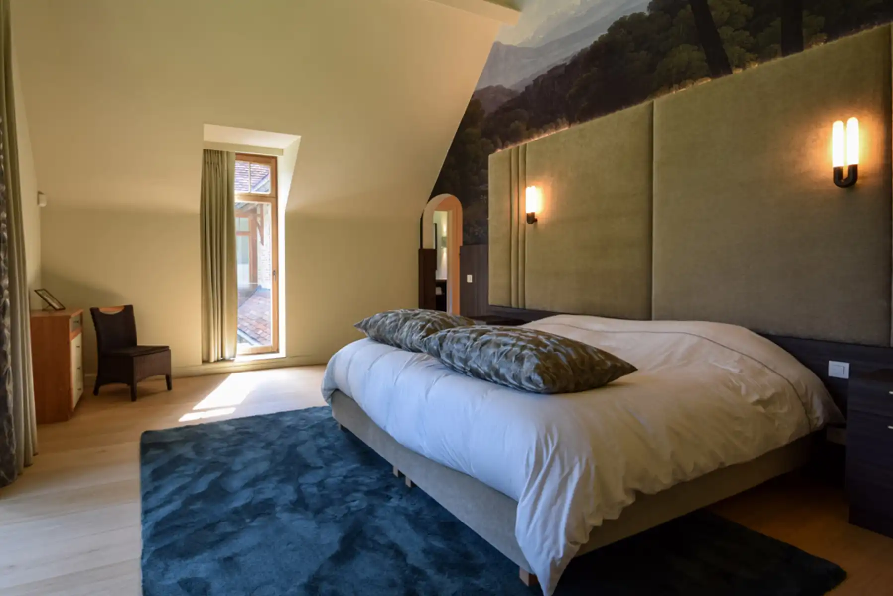 HYPERDELUXE ENGLISH COURTHOUSE VILLA OP ABSOLUTE TOPLOCATIE foto 28