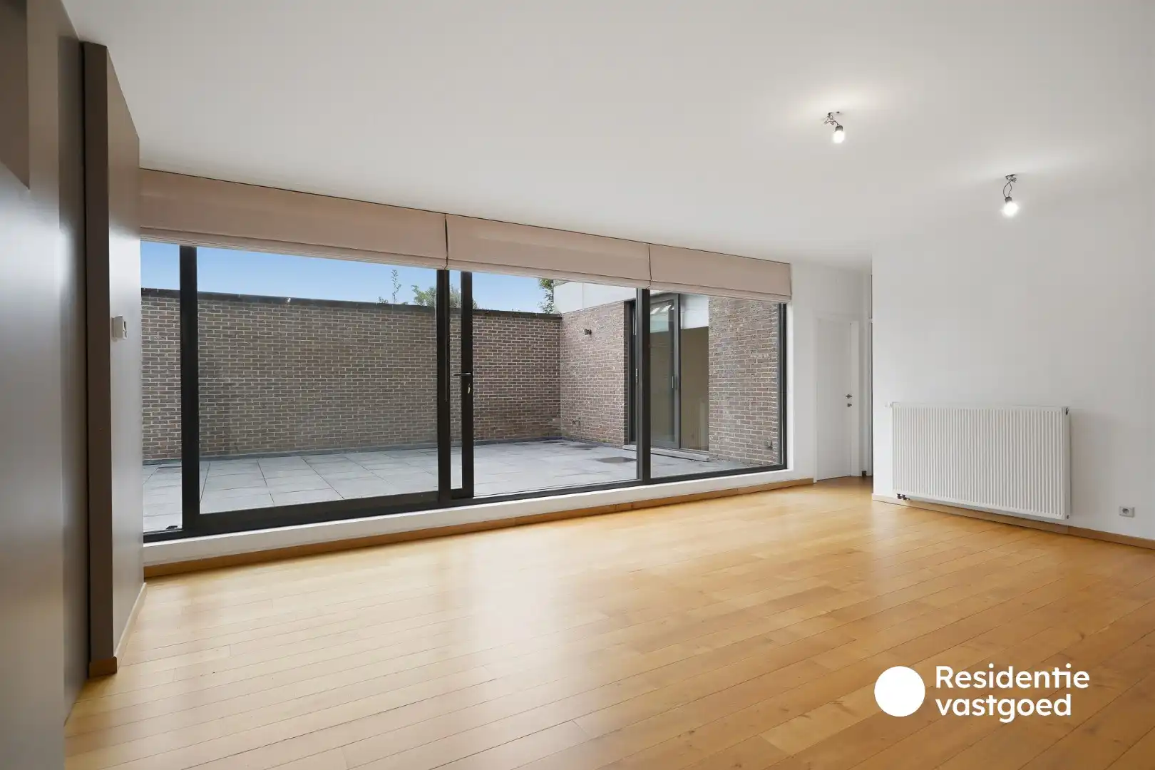 Ruim appartement met staanplaats en terras (46 m²!) aan het Koningin Astridpark foto 2