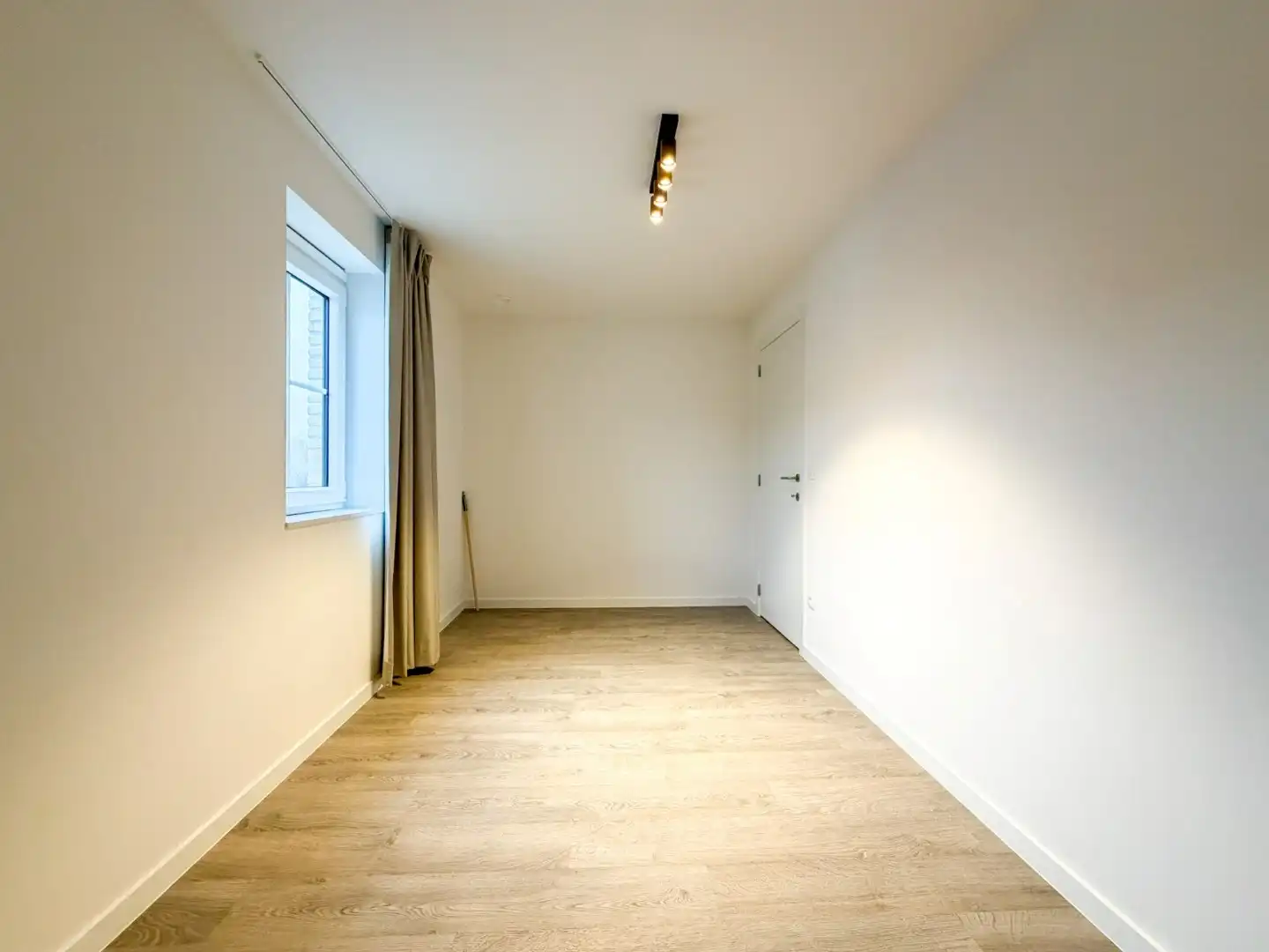 Prachtige instapklare nieuwbouwwoning, energiezuinig, Torhout. foto 14