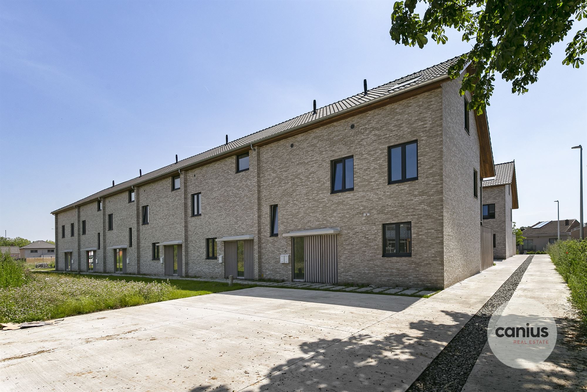 ENERGIEZUINIGE HOB MET 3/4 SLKS + TUIN & PARKING foto {{pictureIndex}}