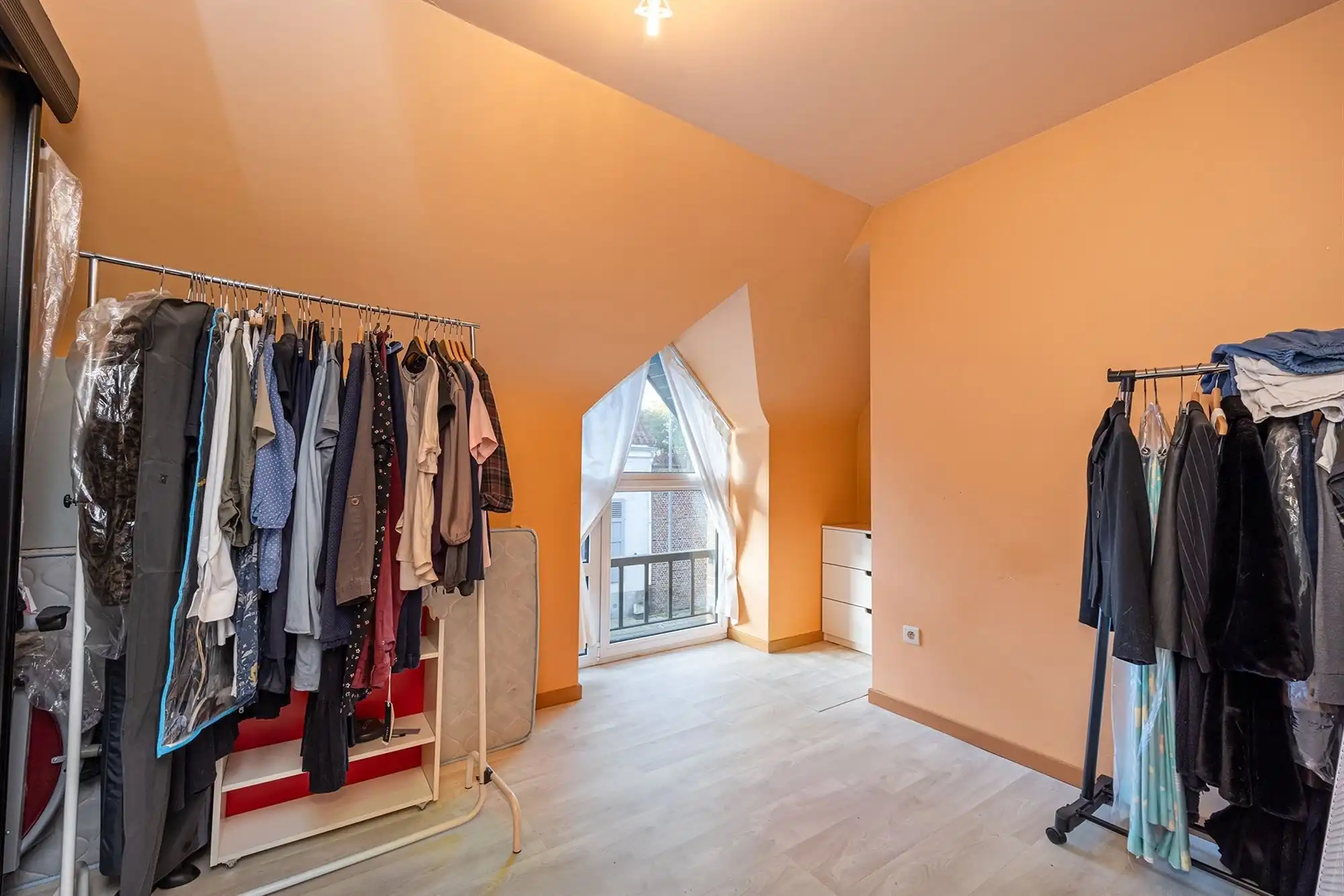 instapklaar huis met drie slaapkamers en ruime tuin foto 17
