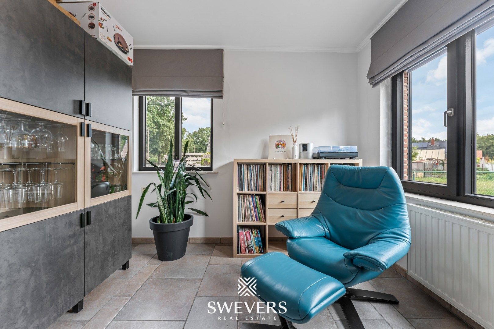 Landelijke vrijstaande woning met ruime slaapkamers, zonnig terras en tuin foto 14