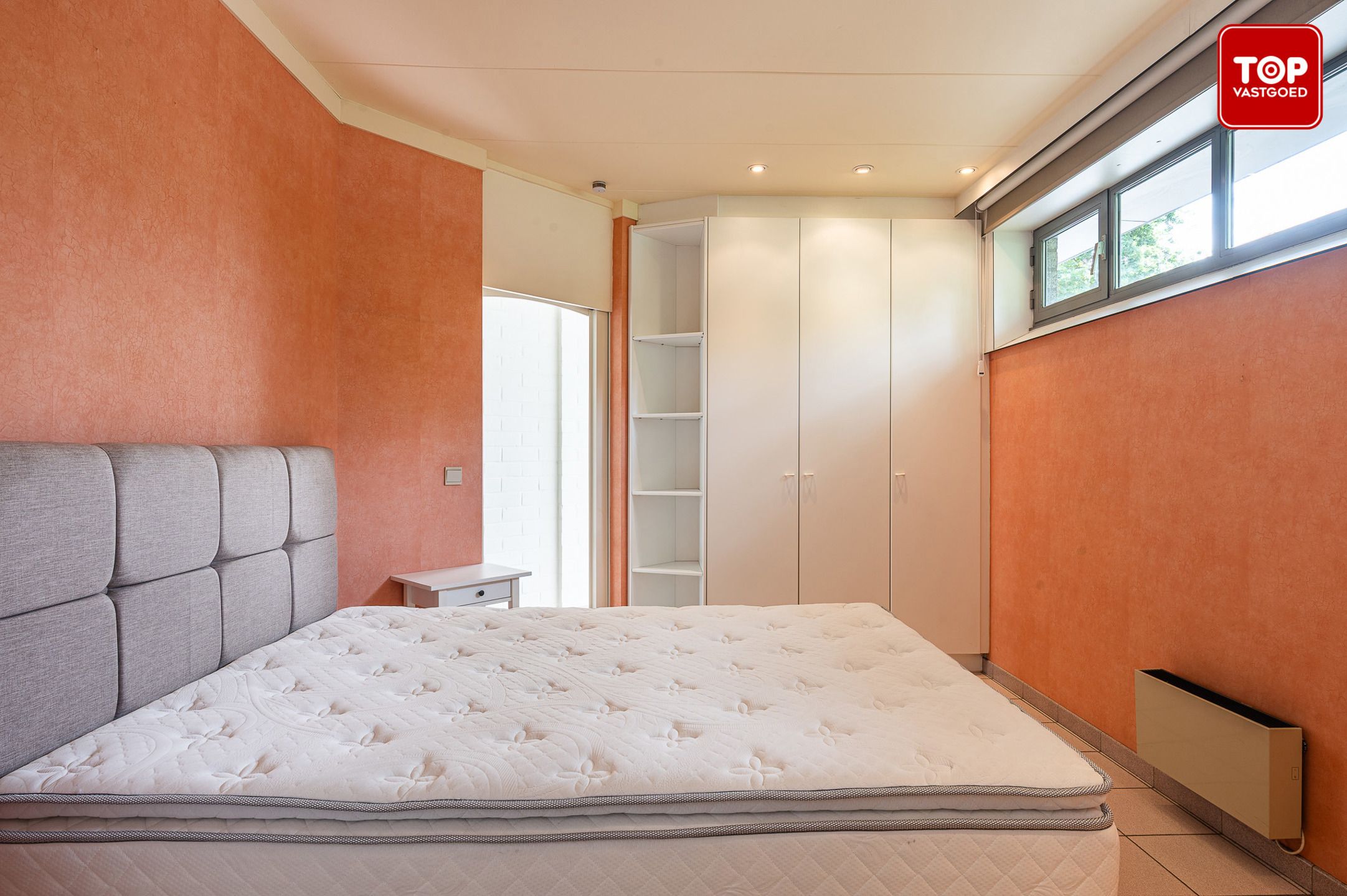 Open bebouwing een perceel van 690m² met mooie tuin en garage.  foto 22