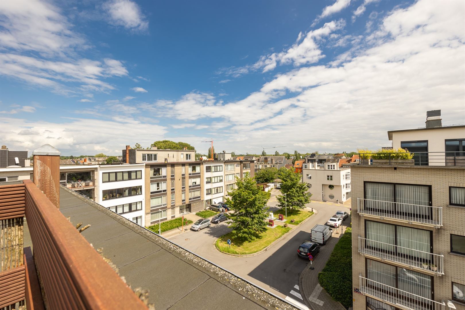 Dakappartement met 3 slaapkamers en terras. foto 9