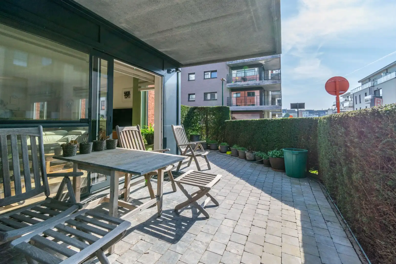 INSTAPKLAAR APP MET 2 SLAAPKAMERS, TERRAS & GARAGE! foto 19