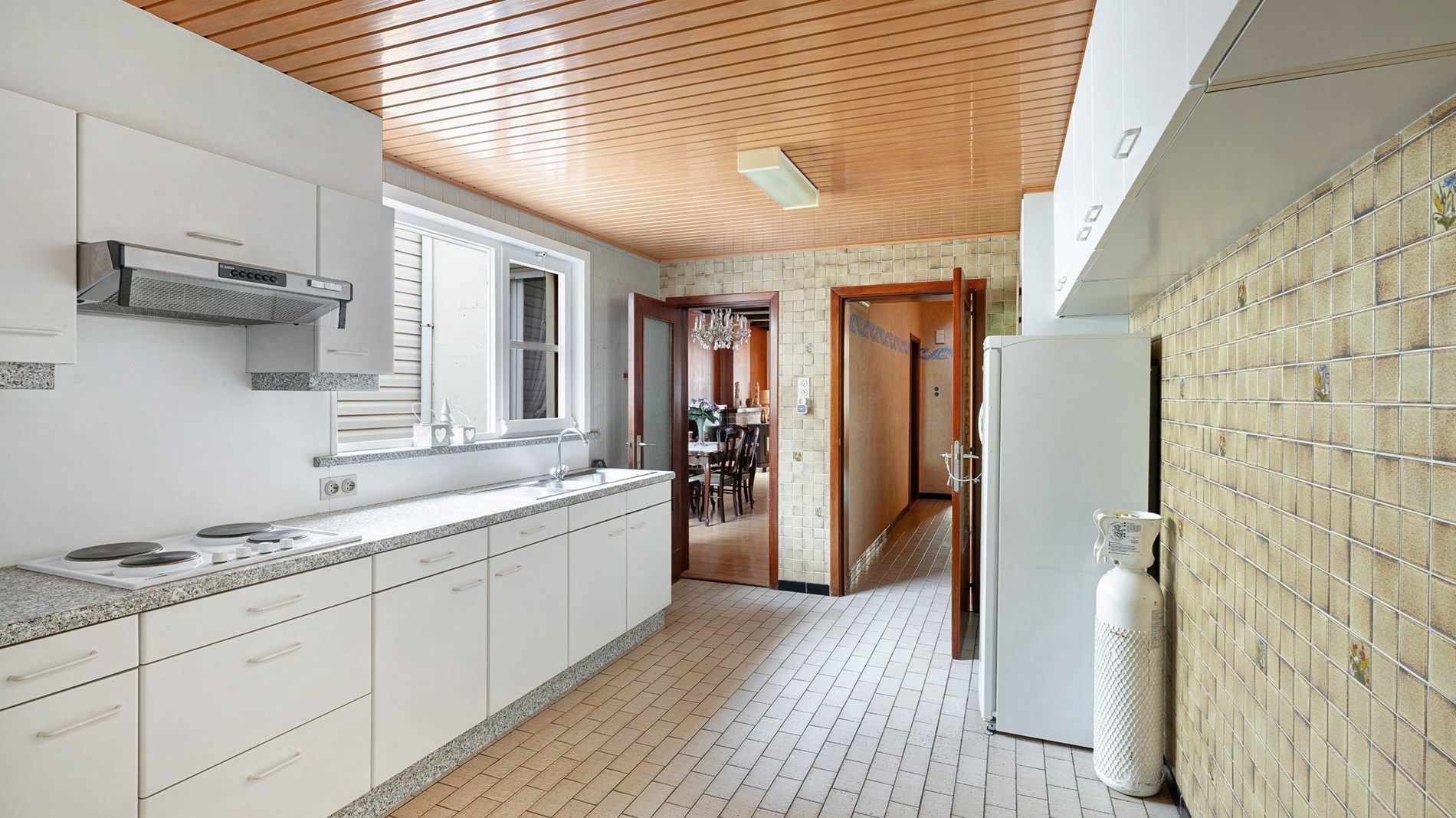 Grote, brede woning met leuke stadstuin te Heist-aan-Zee foto 9