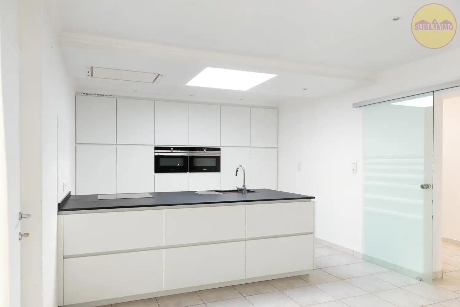 Ruime tweegezinswoning met afzonderlijk appartement op een perceel van 858 m² in Mol. ​​​​​​​T foto 7