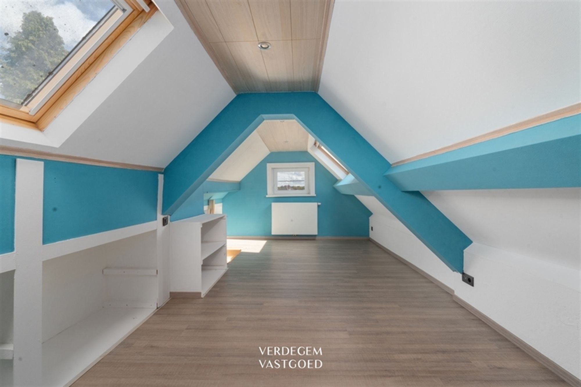Verrassend leuke woning met kwalitatieve aanbouw, tuintje en 3 slaapkamers foto 16