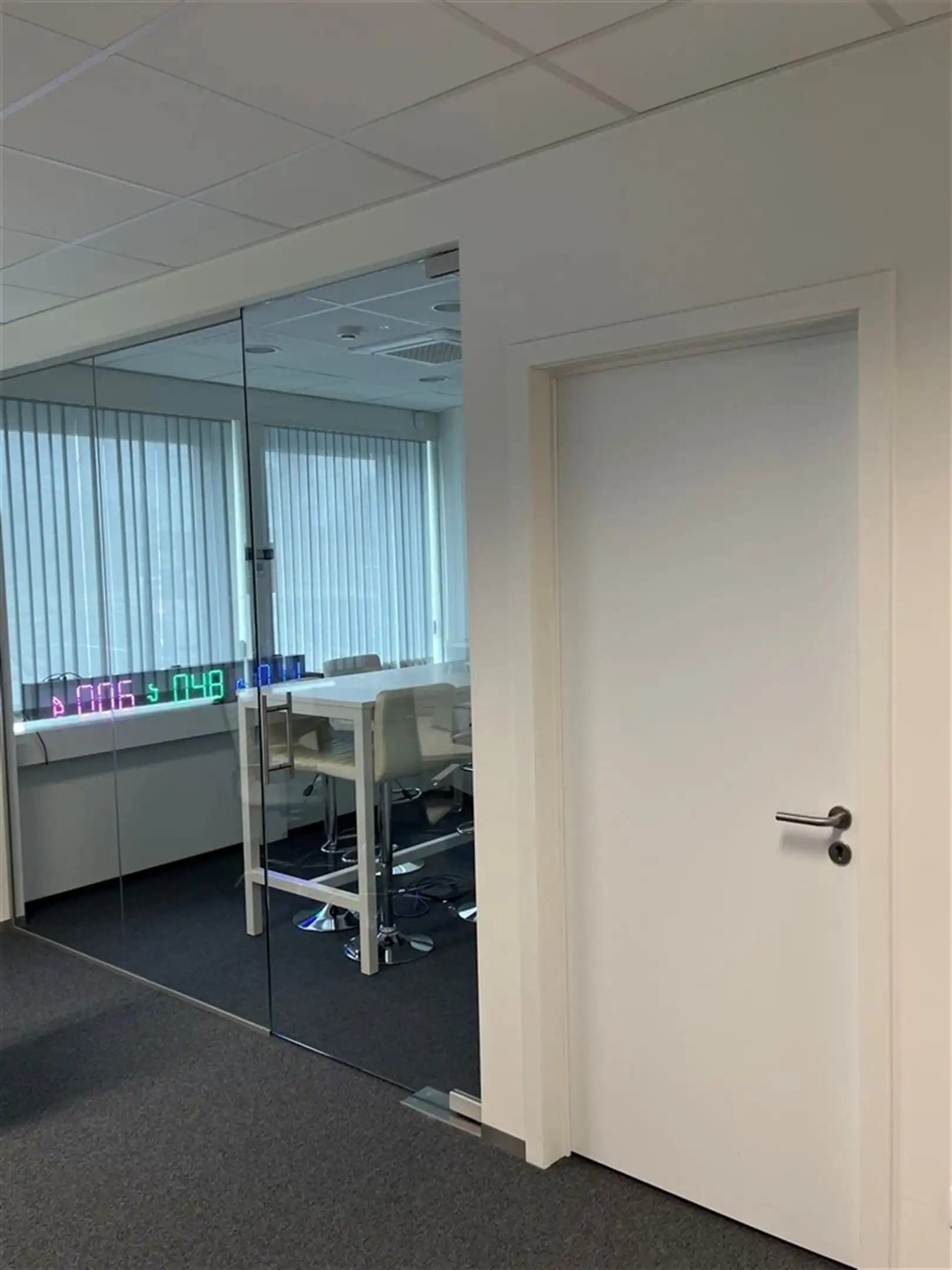 Instapklaar kantoor te huur in Heverlee foto 4