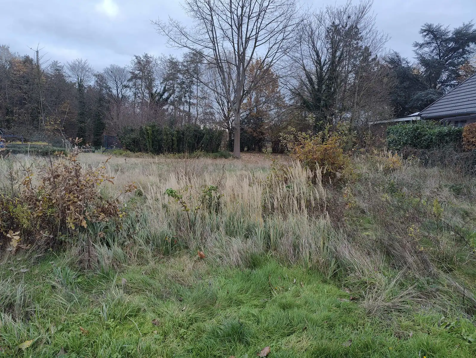 Uitstekend gelegen bouwgrond voor HOB in rustige straat foto 7