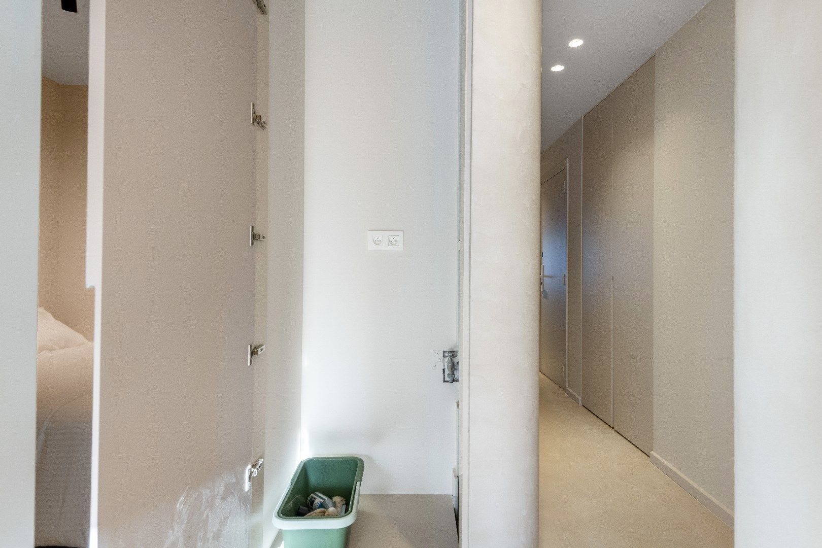  Prachtig, luxueus gerenoveerd appartement vlakbij strand en het Lichttorenplein.  foto 20