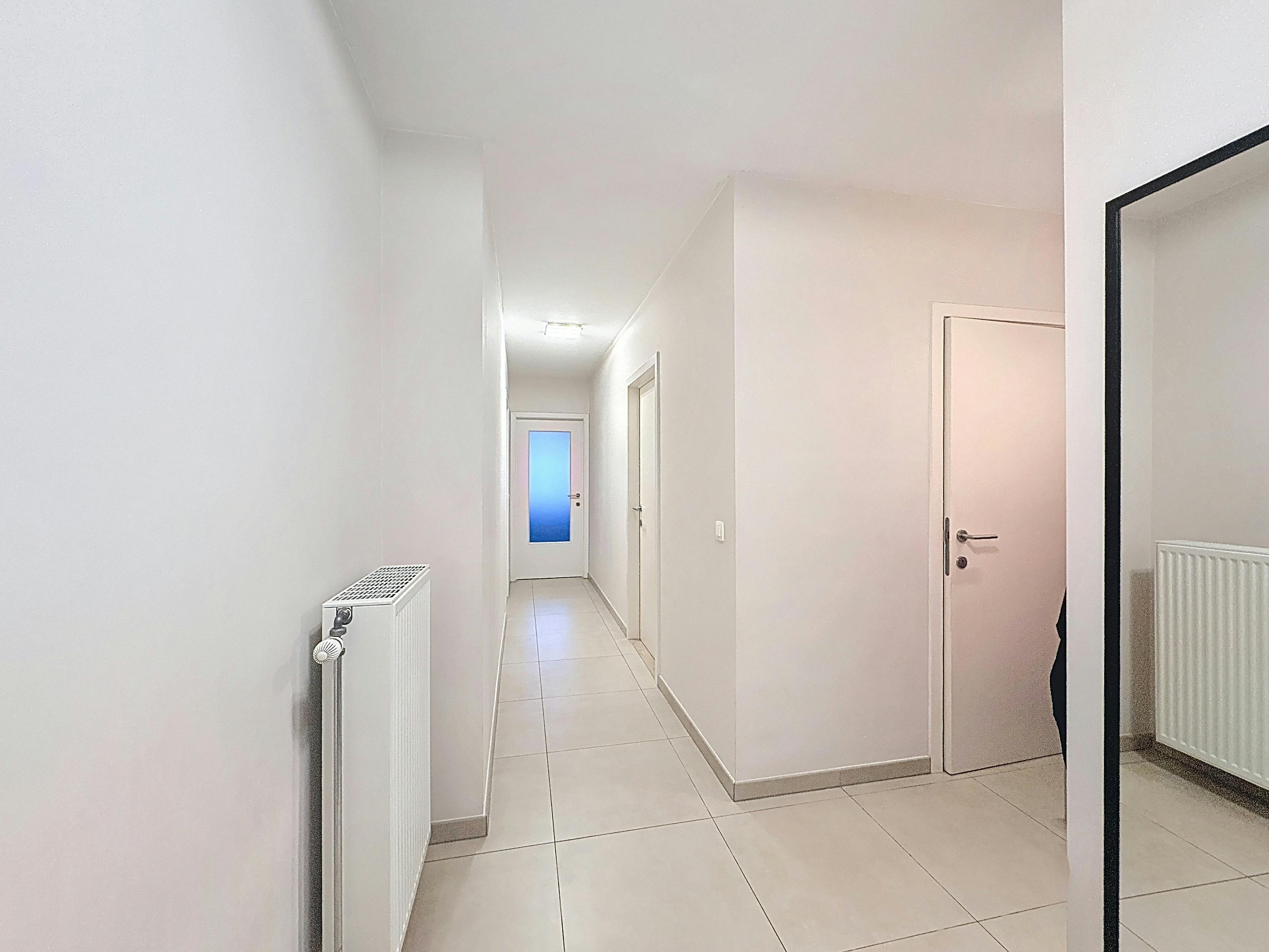 Ruim 2 slaapkamer appartement te Sint-Amands, Heikant 16 foto 7