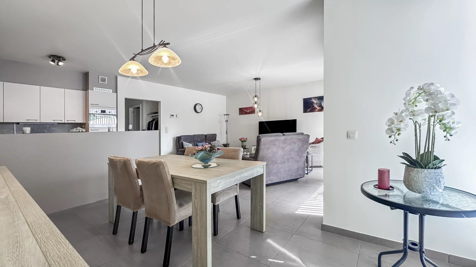 Comfort, ruimte èn ligging: instapklaar wonen in het groene Genk foto 3