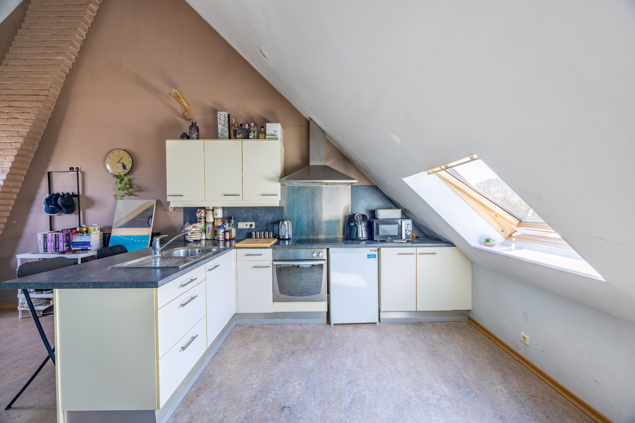 VEELZIJDIGE EIGENDOM MET MOGELIJKHEDEN foto 23