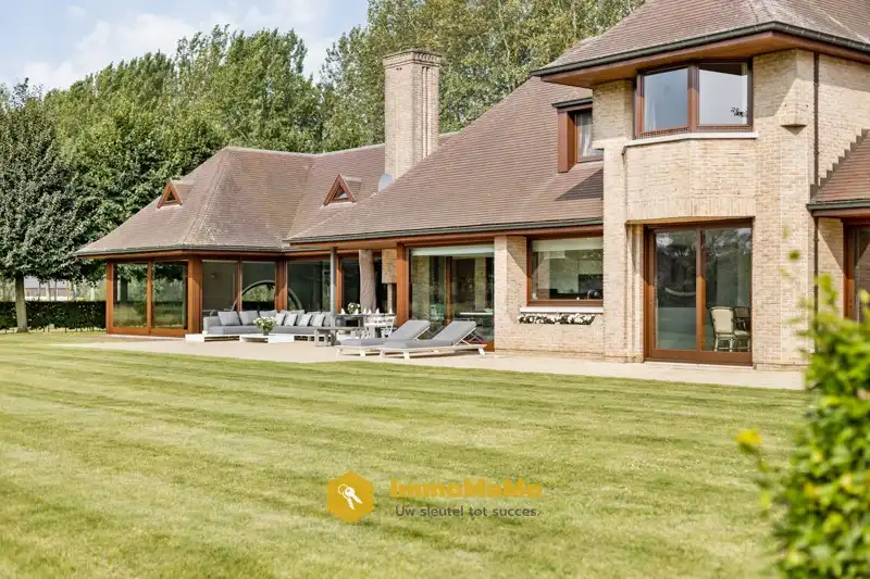 UNIEKE VILLA MET WEILAND EN PAARDENSTALLEN OP EEN TOPLOCATIE TE KOOP IN MENDONK (GENT) foto 37