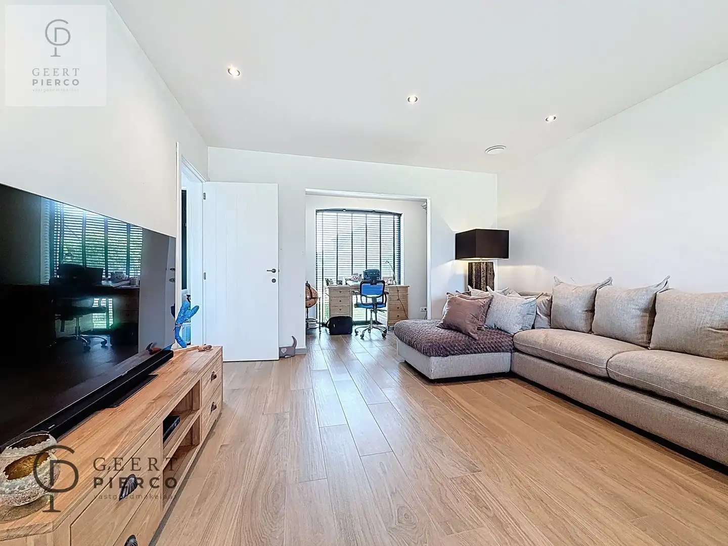 Exclusieve pastorijwoning in een landelijke omgeving foto 7