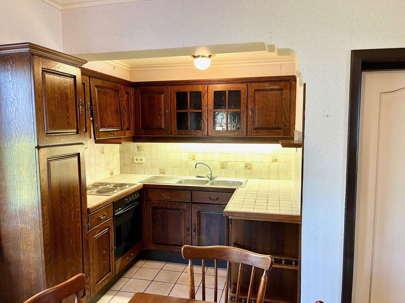 Ruime woning met stallingen op 1.070 M² te Overpelt foto 6