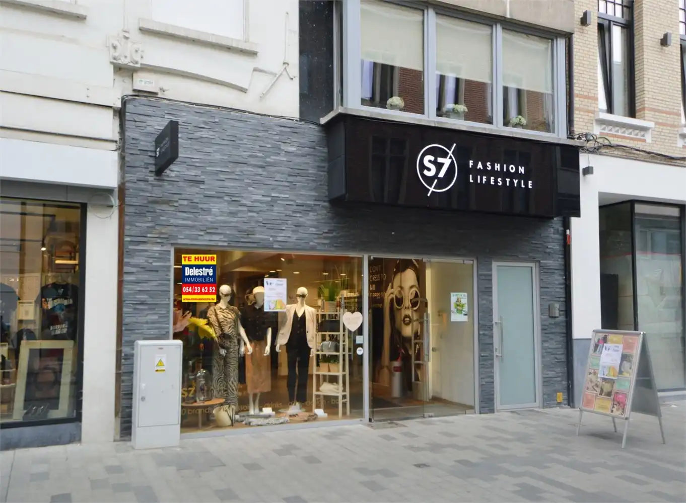 INSTAPKLAAR COMMERCIEEL PAND foto {{pictureIndex}}