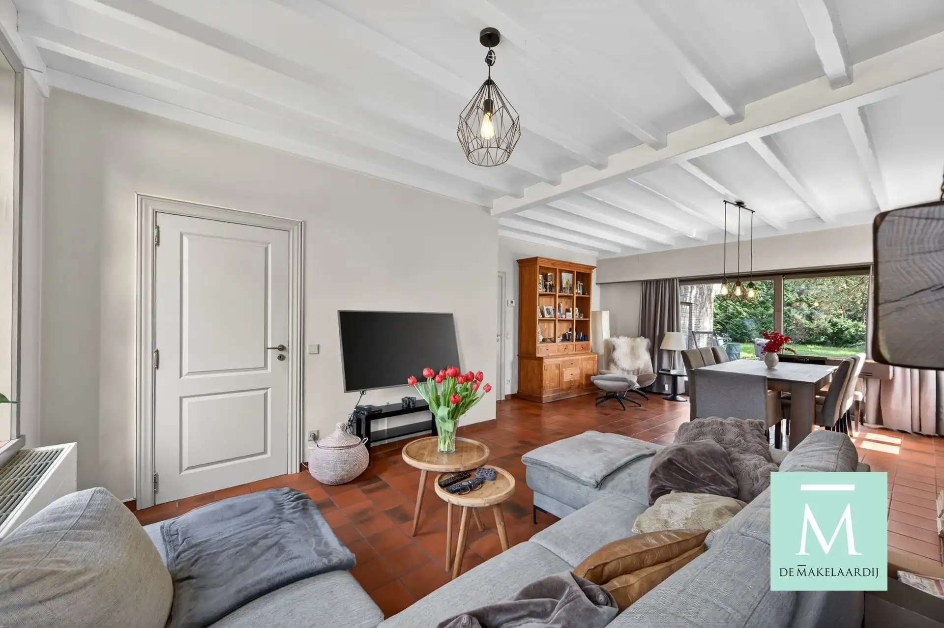 Ruime woning met 5 slaapkamers, garage en diepe tuin op toplocatie! foto 5