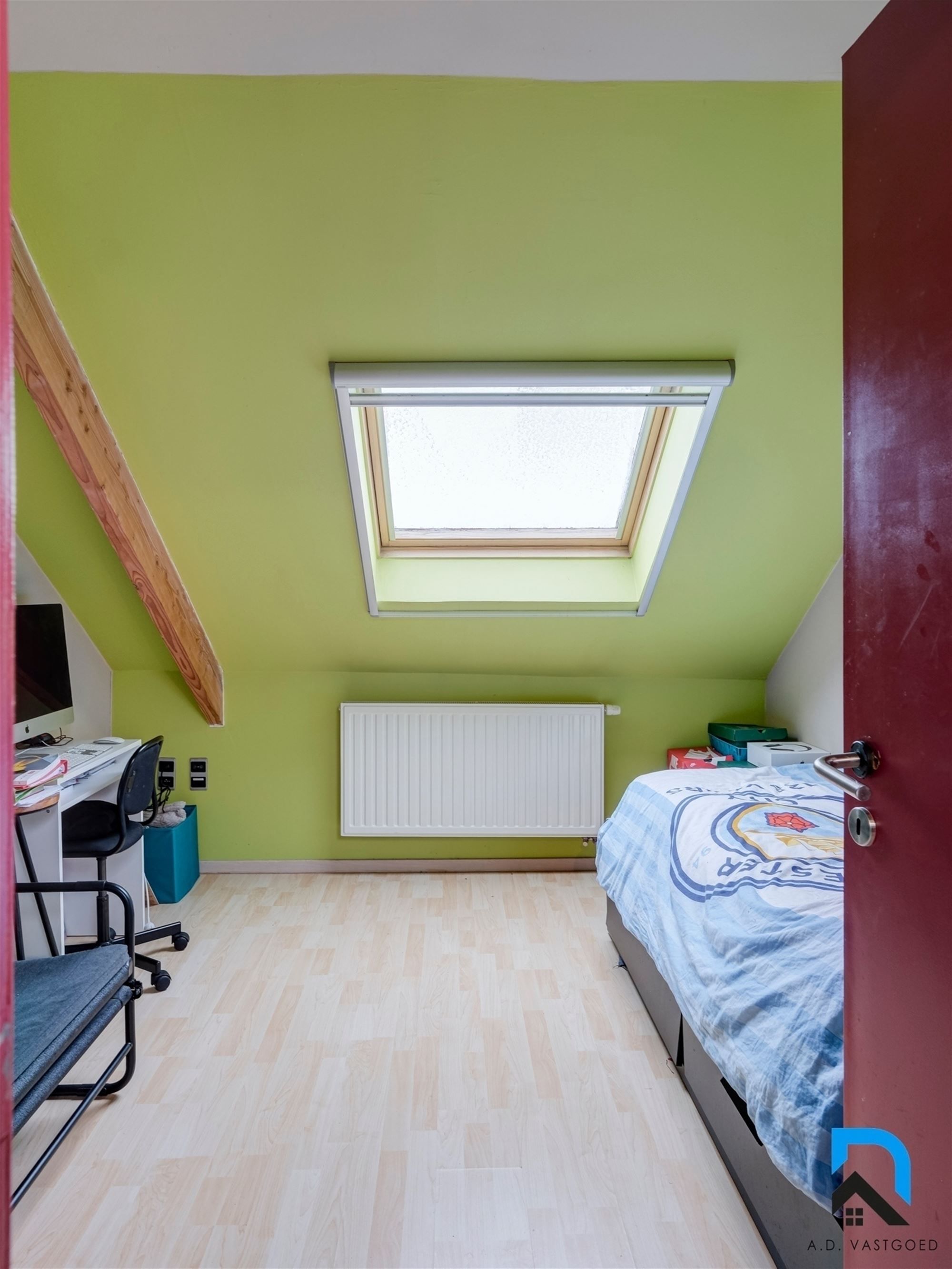 Bijzonder mooi gerenoveerde woning voorzien van 5 slaapkamers foto 24