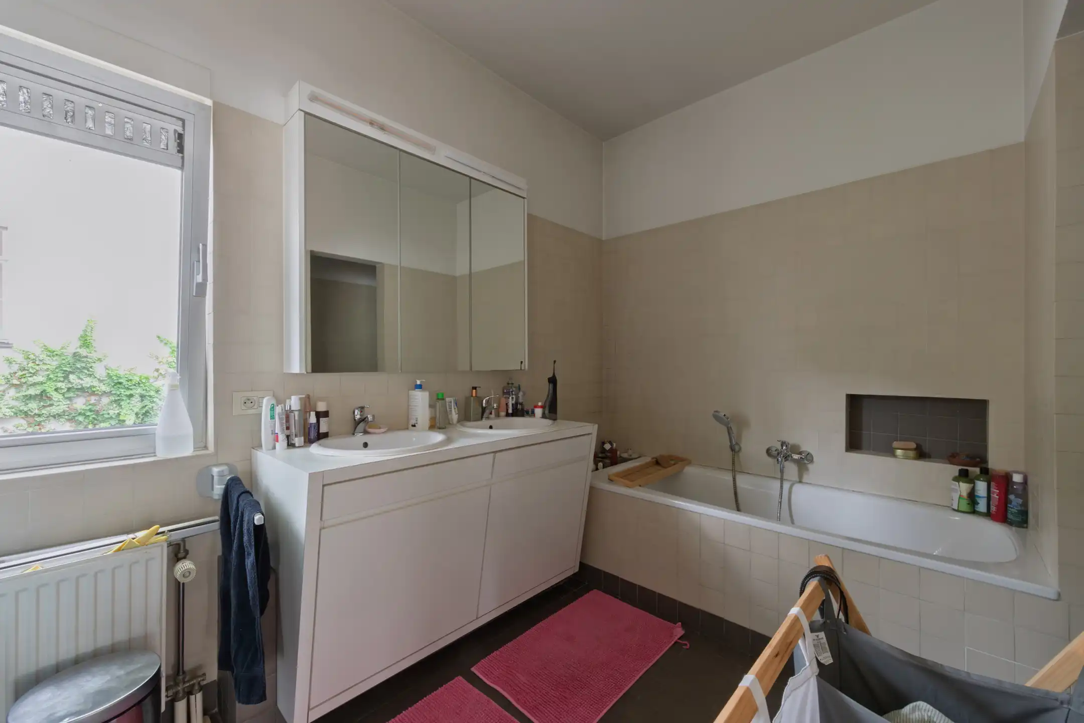 ANTWERPEN CENTRUM - Ruim 2 slaapkamer appartement foto 11