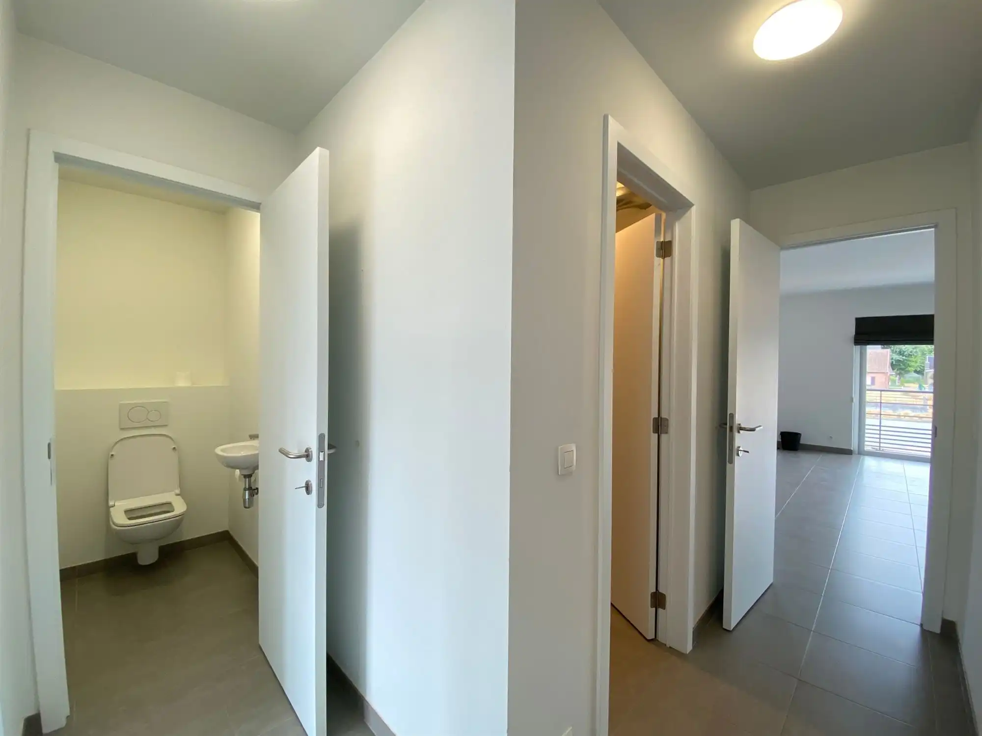 Appartement met twee slaapkamers in een rustige en mooie residentie  foto 12