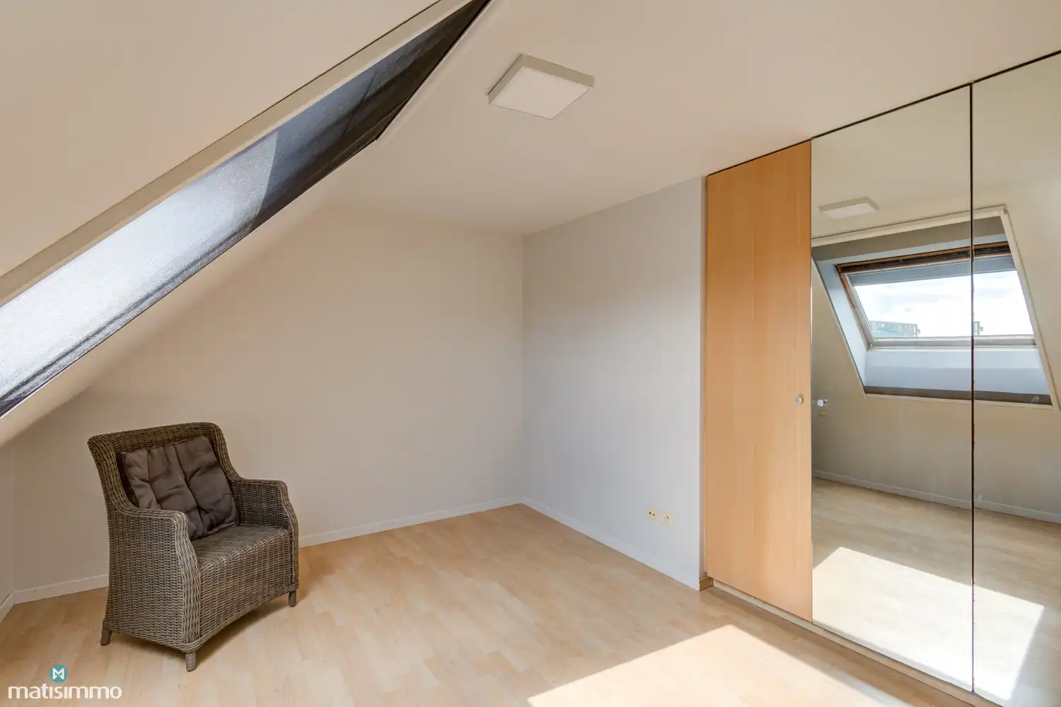 DUPLEXAPPARTEMENT MET 2 SLAAPKAMERS, 2 TERRASSEN EN GARAGEBOX AAN HET CENTRUM VAN BILZEN foto 18