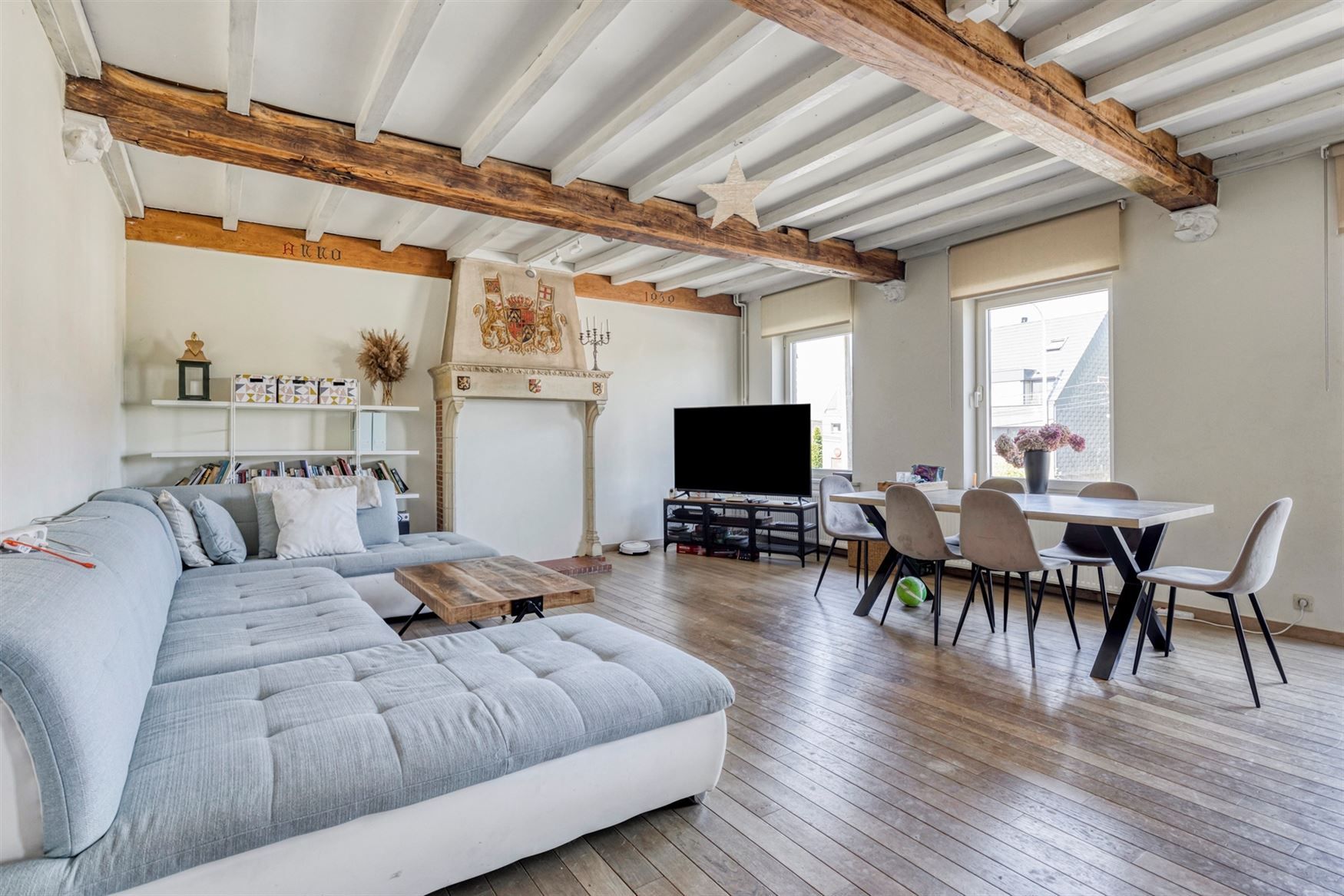 Duplex appartement te huur in het voormalige gemeentehuis van Leerne foto 2