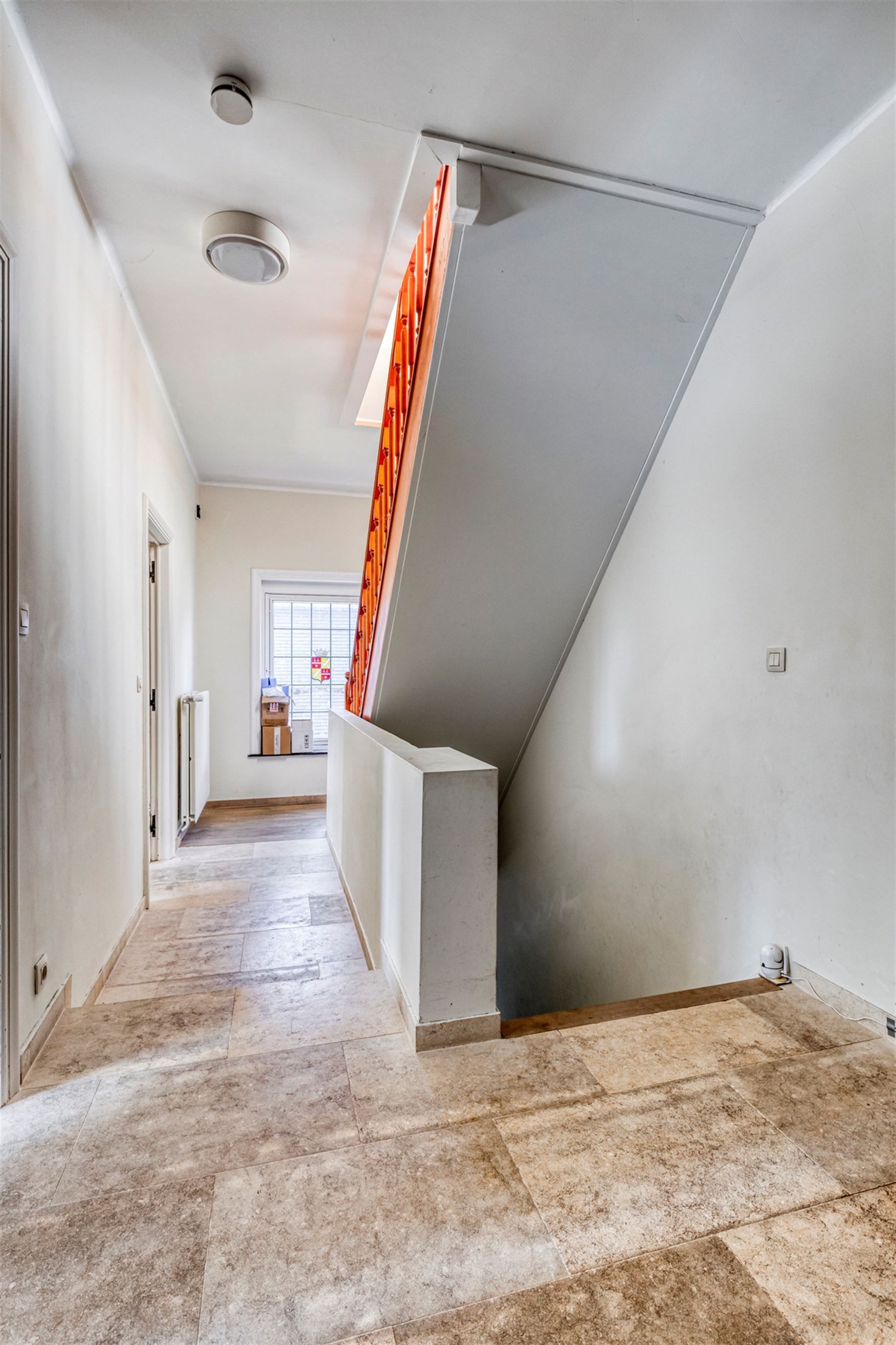 Duplex appartement te huur in het voormalige gemeentehuis van Leerne foto 2