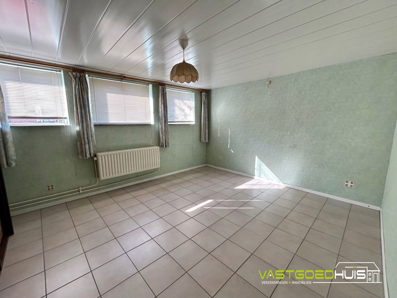 Karaktervolle gezinswoning met tuin en garage foto 9