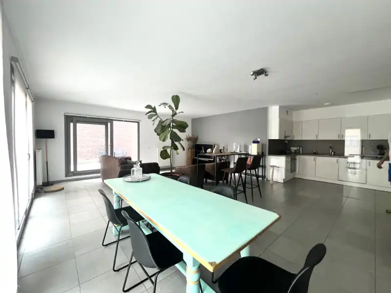 Ruim modern appartement in centrum met terras! foto 5