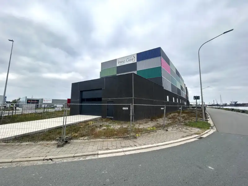 Nieuwbouwmagazijn – strategische ligging nabij centrum Gent foto 2