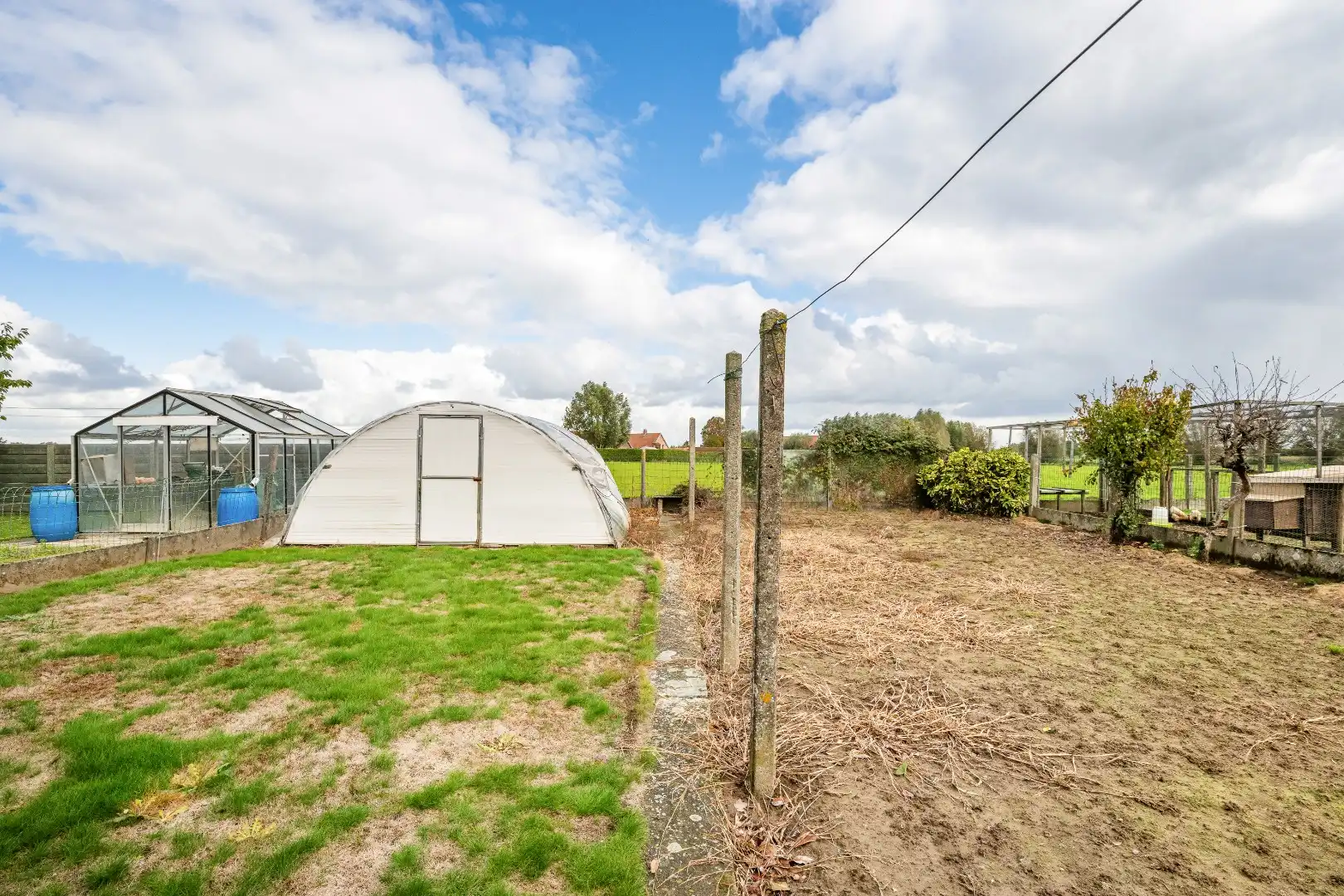 Halfopen woning met 3 slaapkamers, garage en tuin op een rustige ligging in Dadizele foto 10