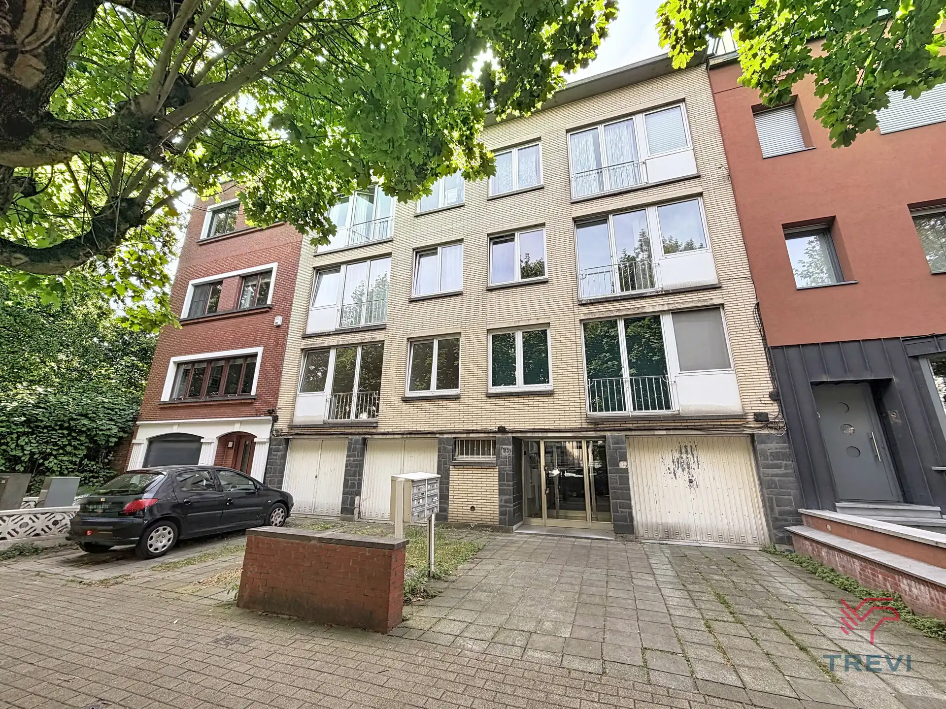 Mooi, gerenoveerd appartement met 2 slaapkamers foto 10