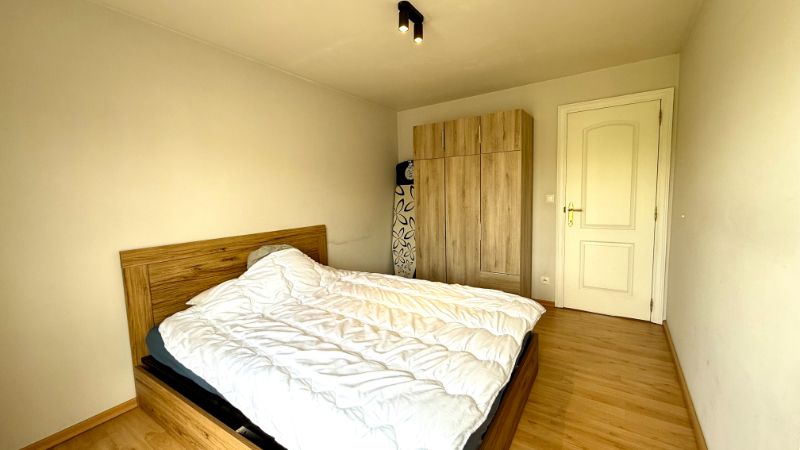 Centraal gelegen appartement met 2 slaapkamers foto 7