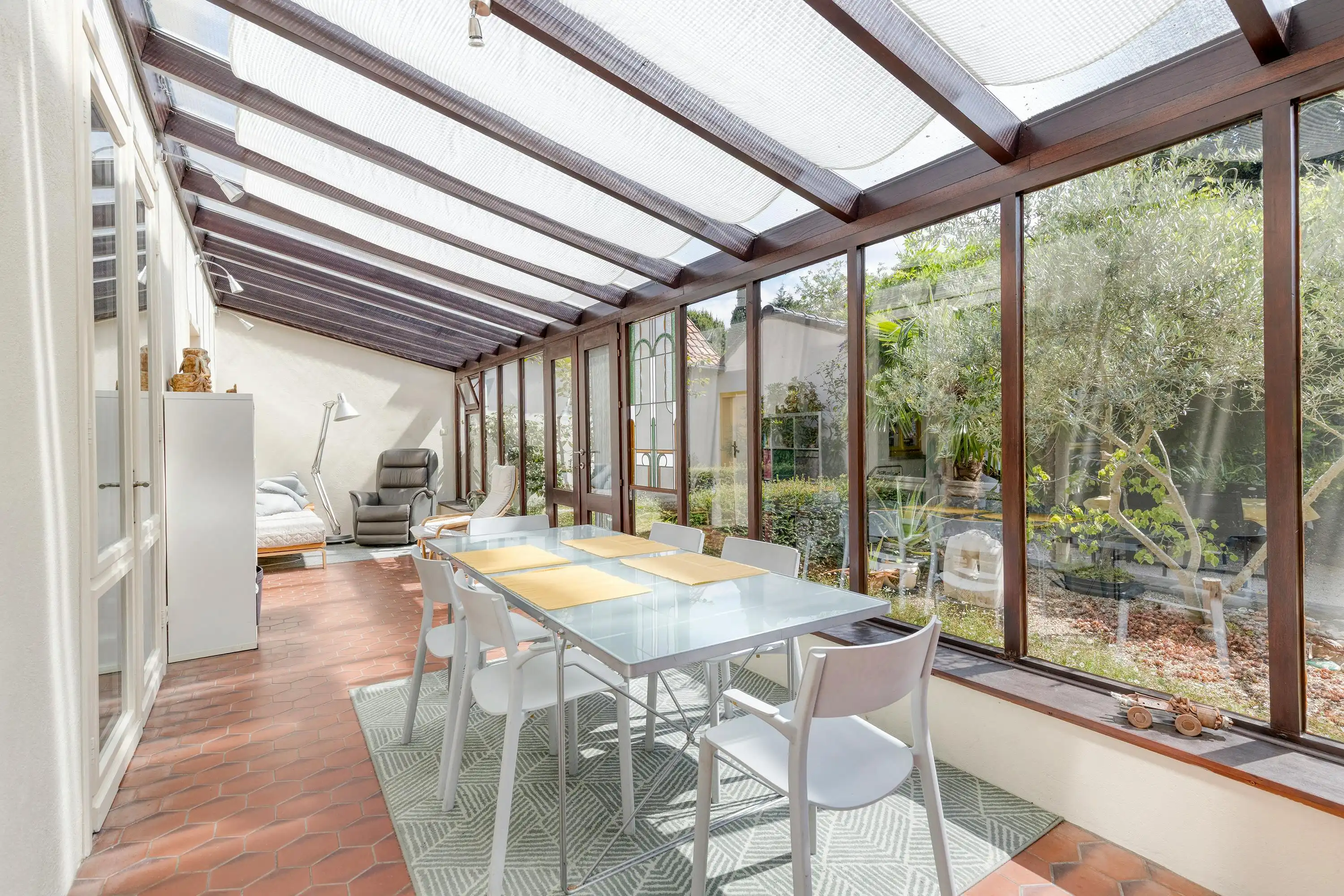 Karaktervolle woning met 7 slaapkamers, authentieke elementen en een ruime tuin foto 9