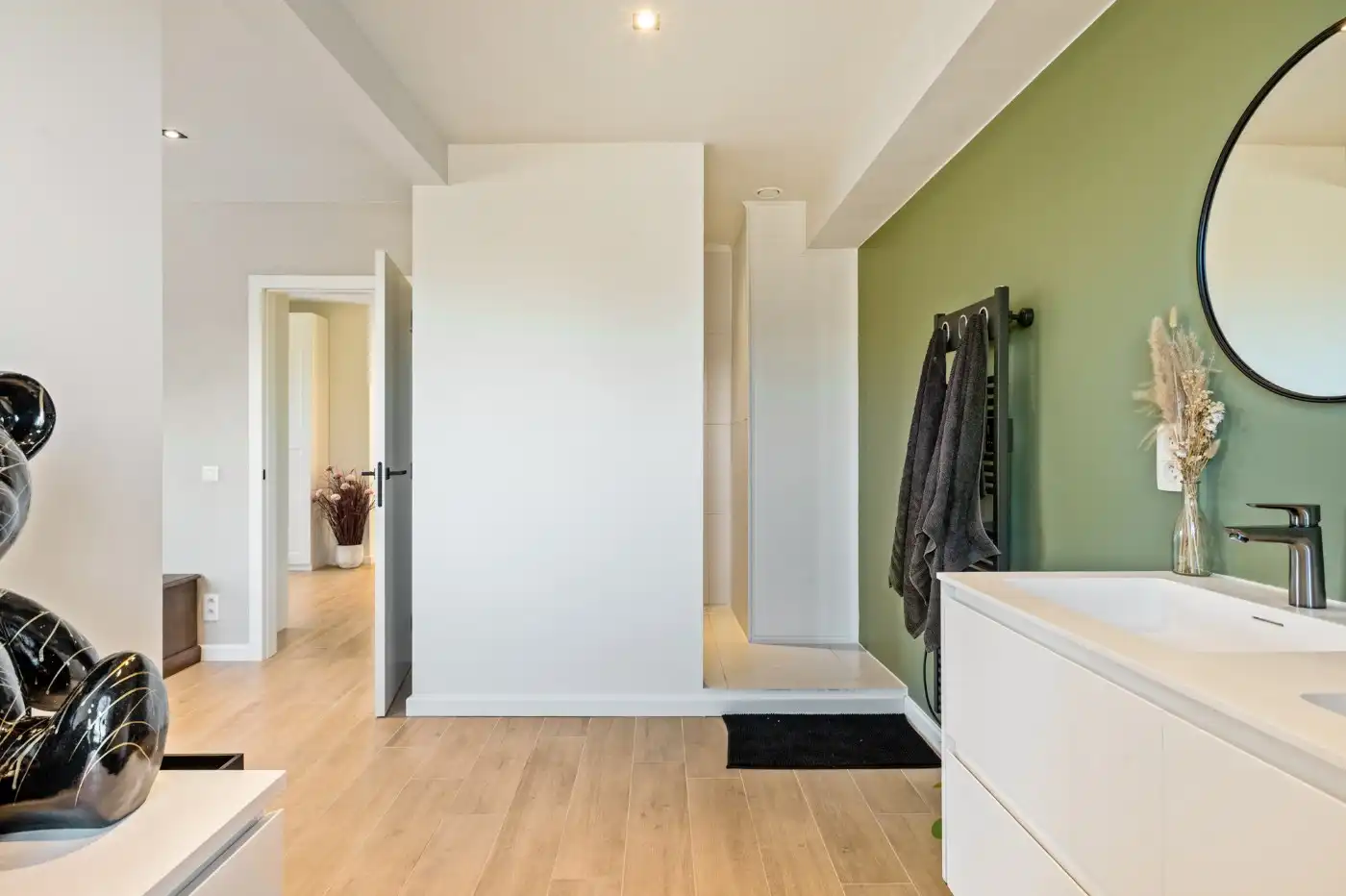 Prachtige BEN-woning met 4 à 5 slpk., inpandige garage en tuin foto 22