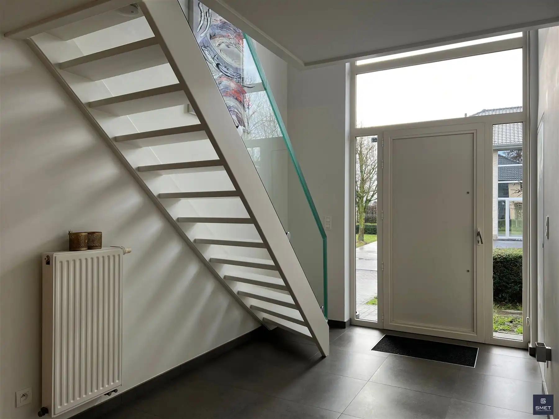 VILLA MET 4 SLPKS, GARAGE EN ZWEMBAD OP TOPLOCATIE foto 3