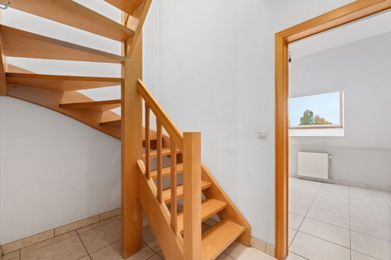 Ruime duplex appartement 2 slpk nabij centrum Zele! foto 7