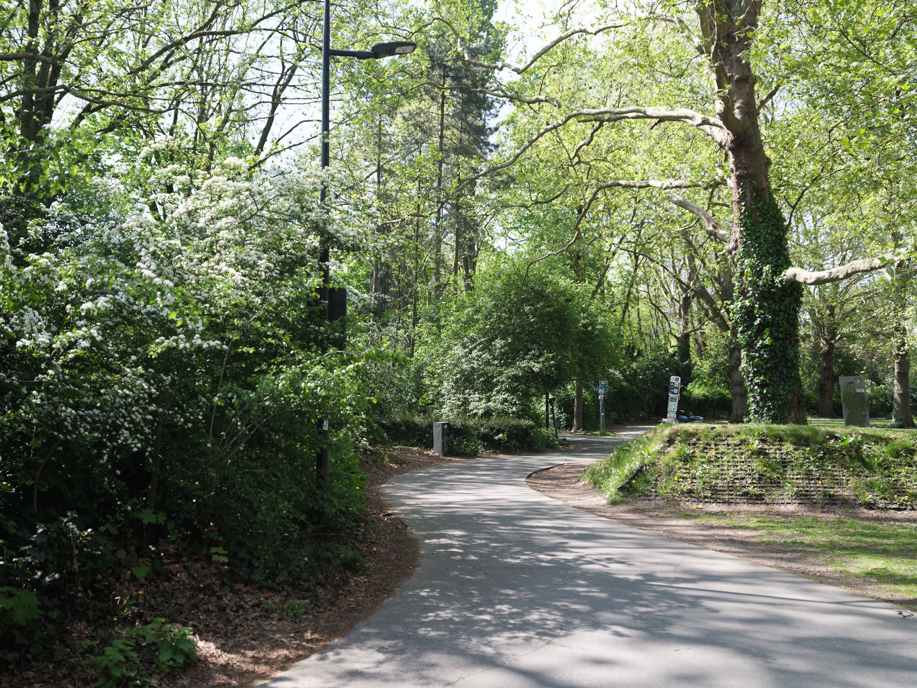 Stijlvol gerenoveerde woning vlakbij het Keizerpark foto 16