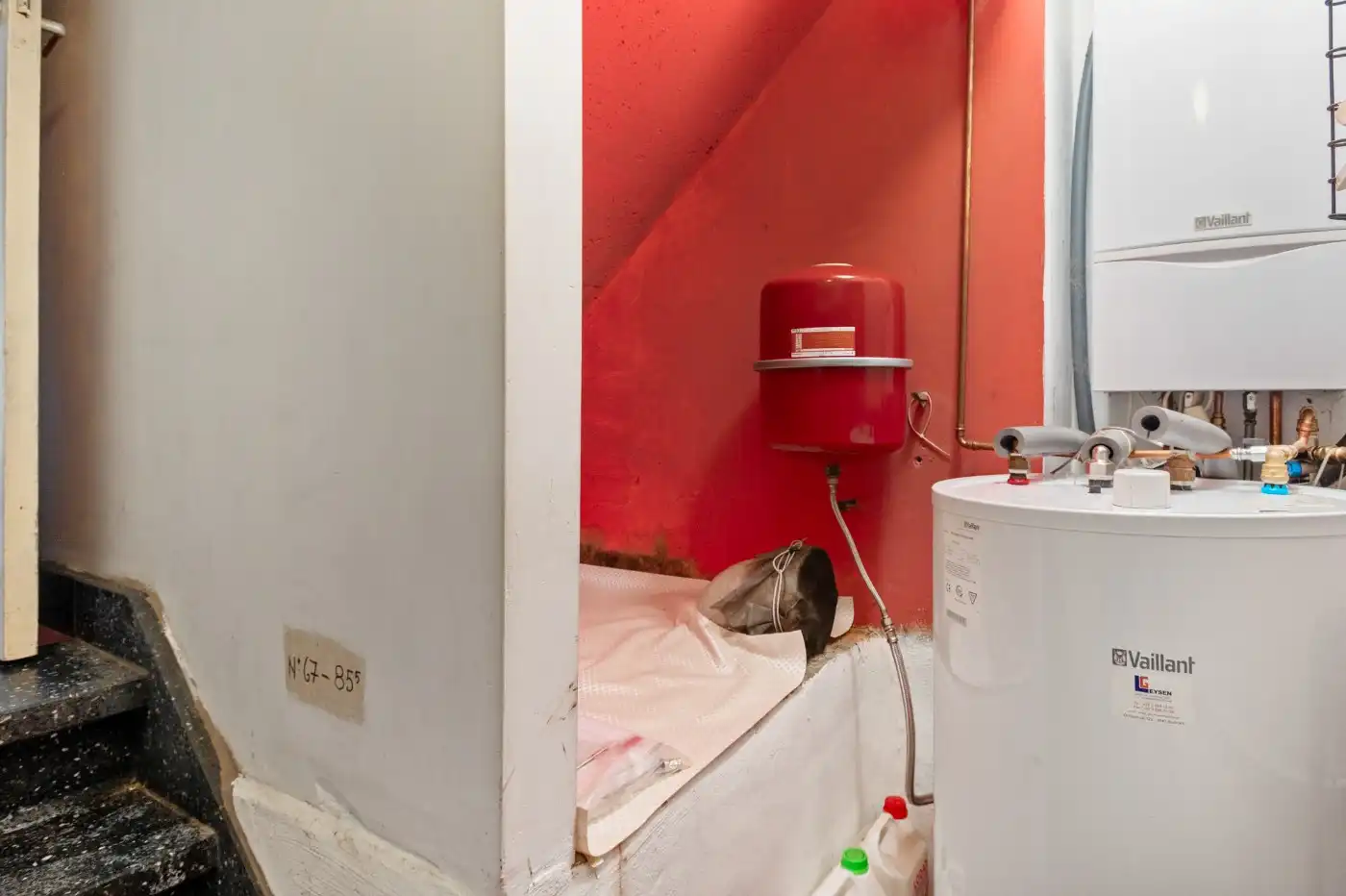 Te renoveren woning met 3 slpk., garage en tuin foto 21